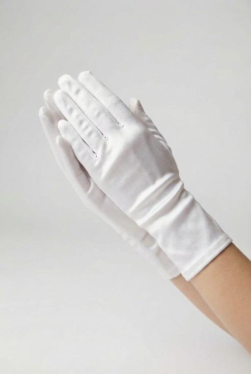 guanti da comunione, abito da comunione, comunione elegante, guanti bianchi, accessorio comunione, purezza comunione, guanti per bambini, comunione classica