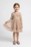 Abito Iga beige – gonna svasata in tulle con balza, vista frontale