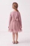 Abito Iga rosa antico – vista posteriore con cerniera e grande fiocco in tulle in vita