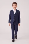 Completo Liam blu navy – giacca, gilet e pantaloni indossati in movimento